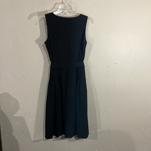 Calvin Klein Sleeveless Dress Pleated with Belt. Size 4. - Picture 4 of 5